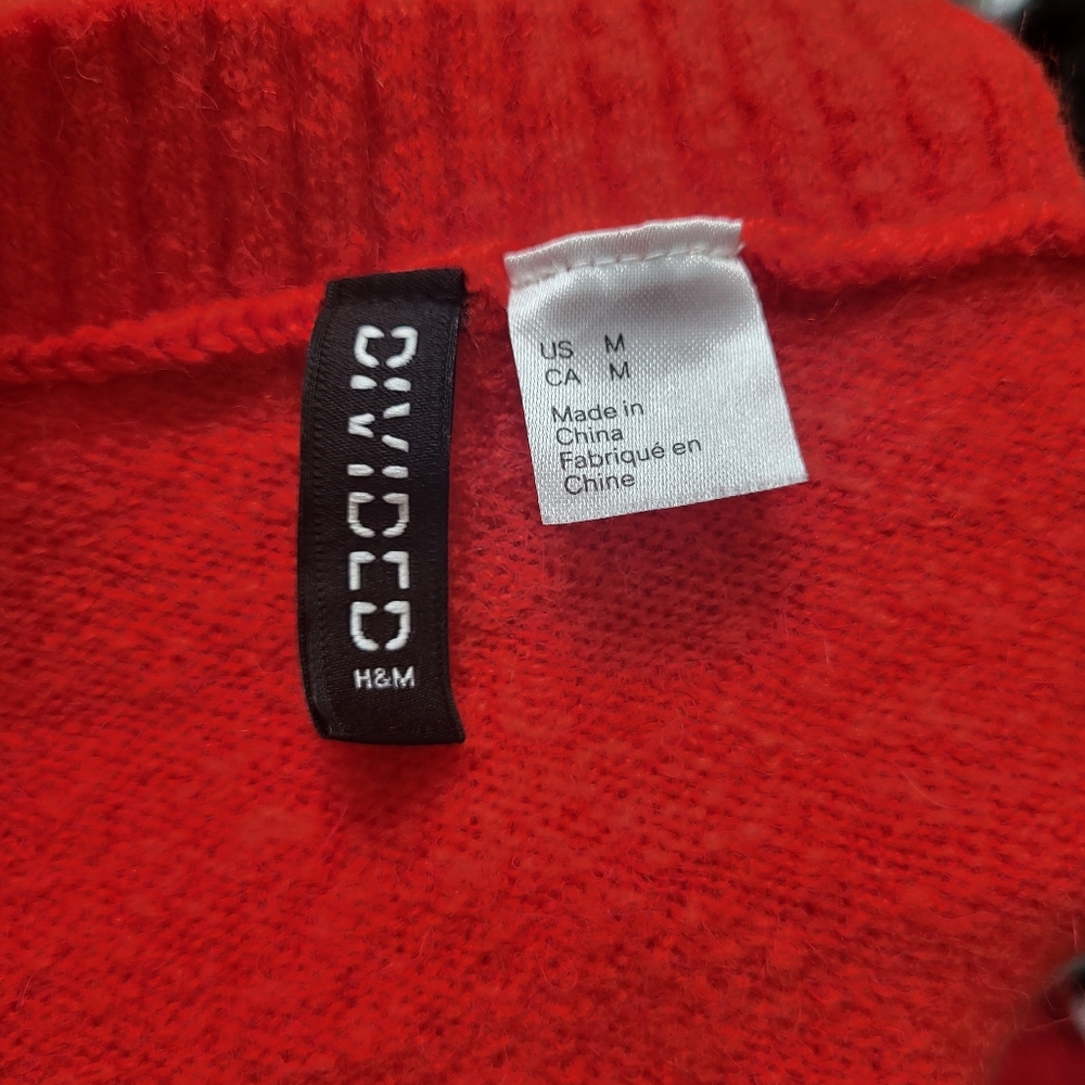 H&M Sweater - Picture 2 of 2